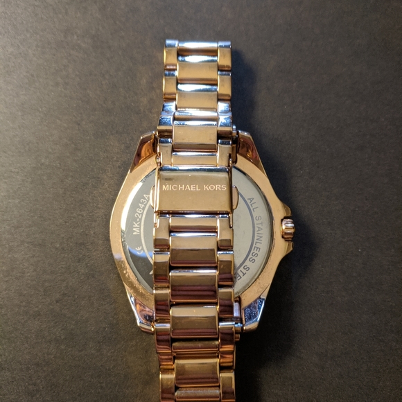 Michael Kors Watch & Bracelet Set - Picture 11 of 16